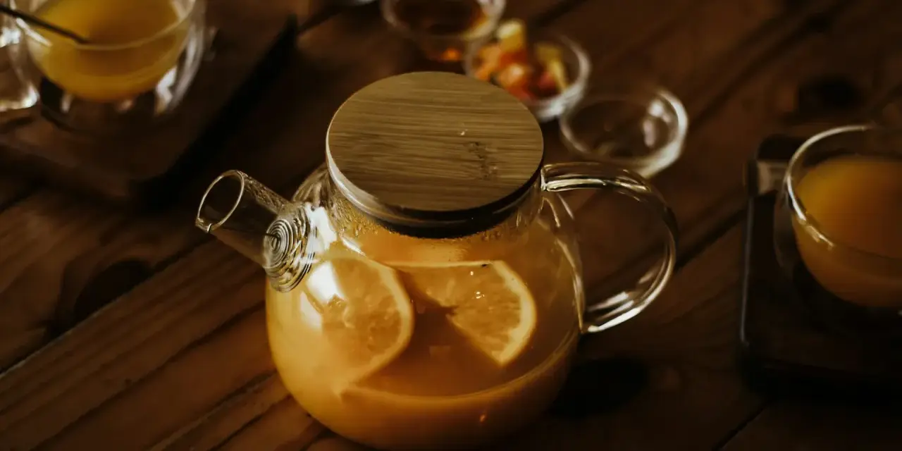 Jak zaparzać herbatę? Odkryj sekrety perfekcyjnego smaku!
