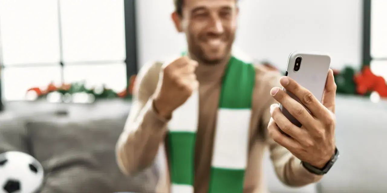 Jak nawyk drugiego ekranu całkowicie przebudował nasze doświadczenia sportowe