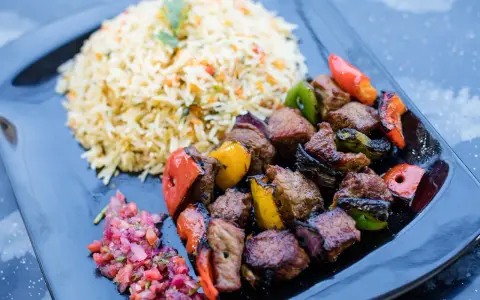Romantyczna kolacja w domu? Przepisy na efekt "wow" bez stresu!