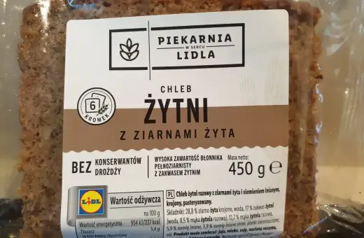 Chleb żytni razowy z ziarnami żyta i siemieniem lnianym, 227 kcal na 100g. Bez konserwantów i drożdży. Idealny na zdrową kromkę.