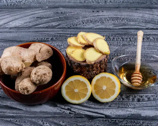 Imbir na noc: Jak przyspieszyć metabolizm i schudnąć? Poznaj przepis