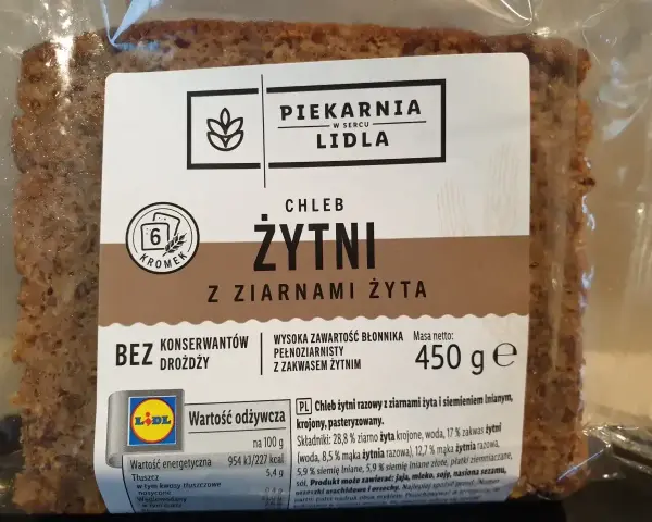 Chleb żytni razowy z ziarnami żyta i siemieniem lnianym, 227 kcal na 100g. Bez konserwantów i drożdży. Idealny na zdrową kromkę.