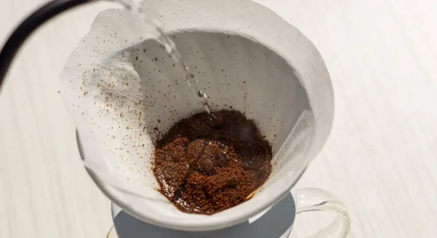 Kawa przyspiesza metabolizm? Jak spalać kalorie mądrze!