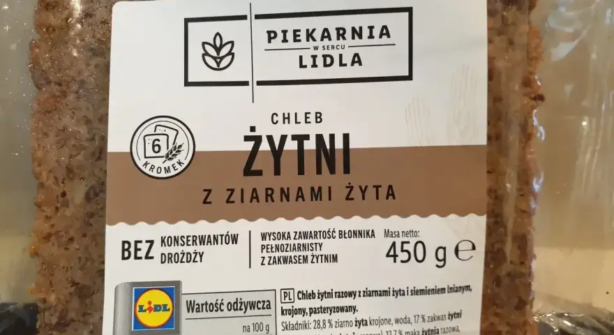 Chleb żytni razowy z ziarnami żyta i siemieniem lnianym, 227 kcal na 100g. Bez konserwantów i drożdży. Idealny na zdrową kromkę.