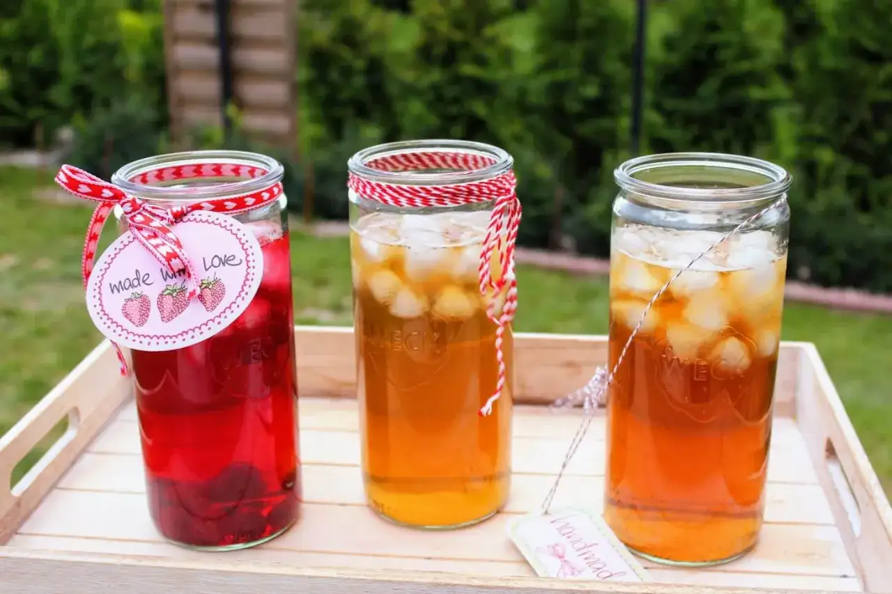 różne rodzaje herbaty liściastej do cold brew