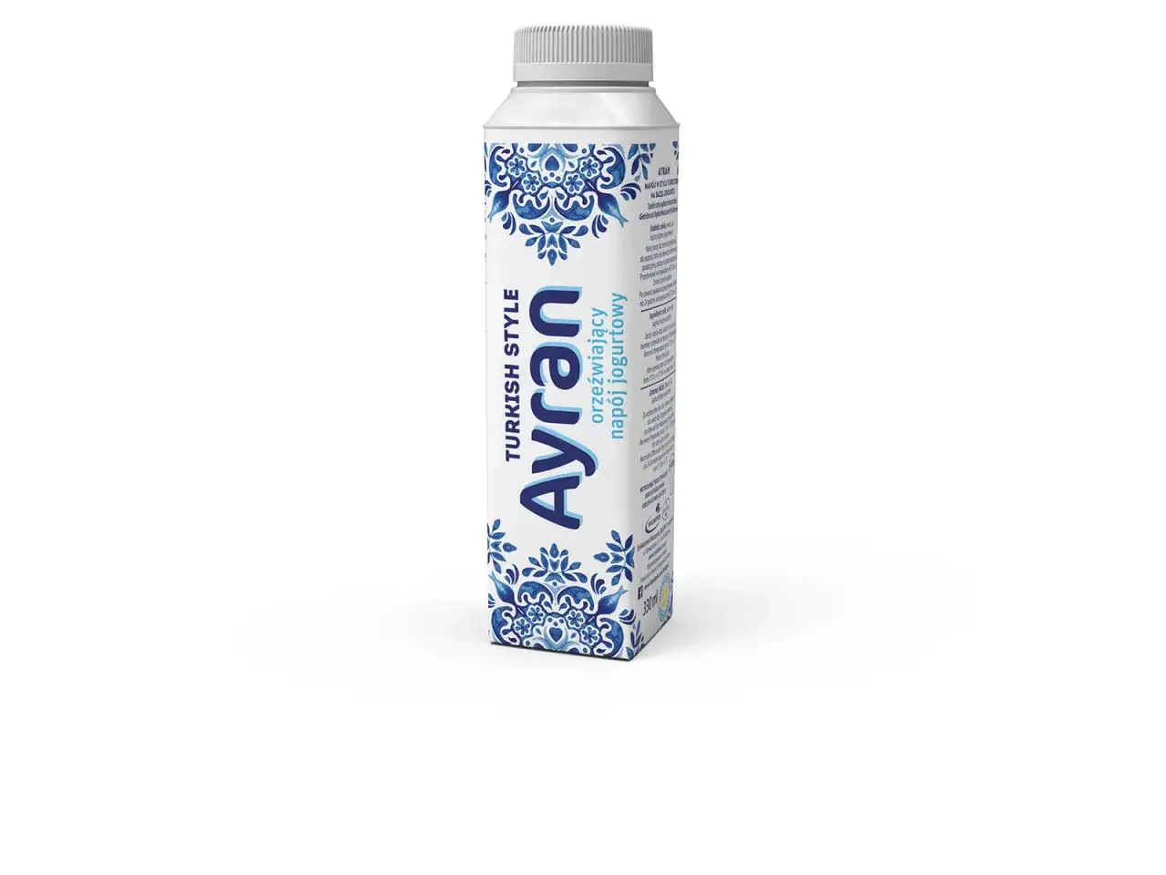 Butelka orzeźwiającego napoju jogurtowego Ayran w stylu tureckim. Idealny na upalne dni, gdy zastanawiasz się, ayran co to jest.