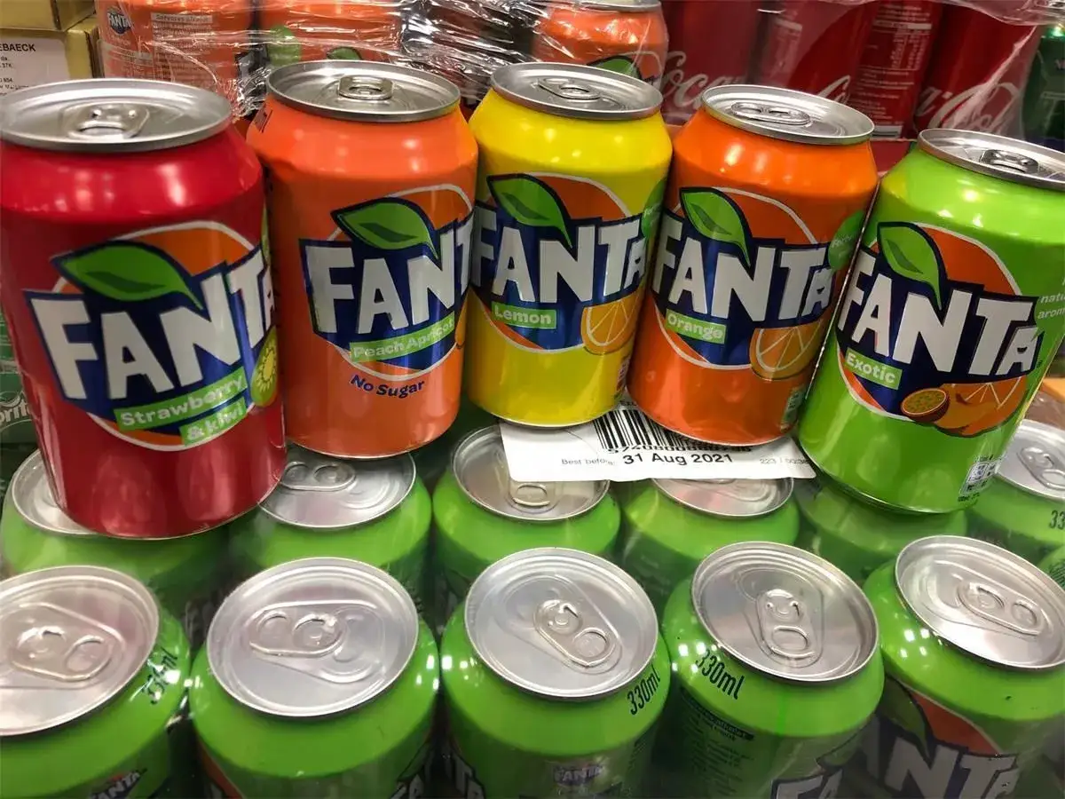 r&oacute;żne smaki Fanta na świecie